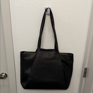 Black Pebbled Tote with Shoulder Straps